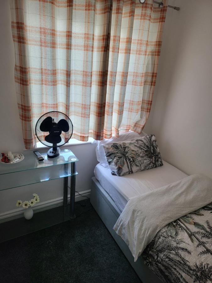Petal Rm3 Leilighet Leeds  Eksteriør bilde